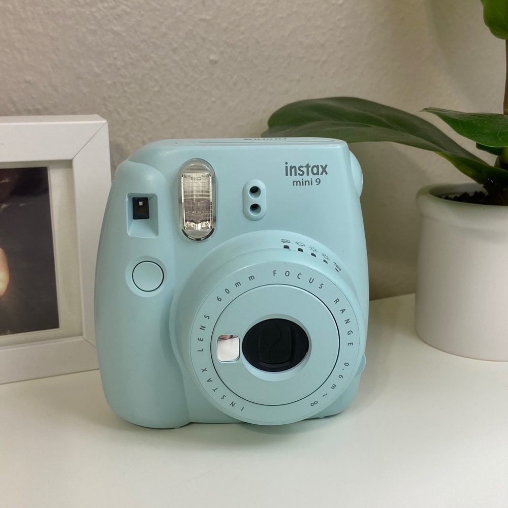Ice Blue Instax Mini 9 (film included)